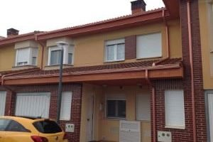 Reformas de naves  en Redecilla del Camino (Burgos)